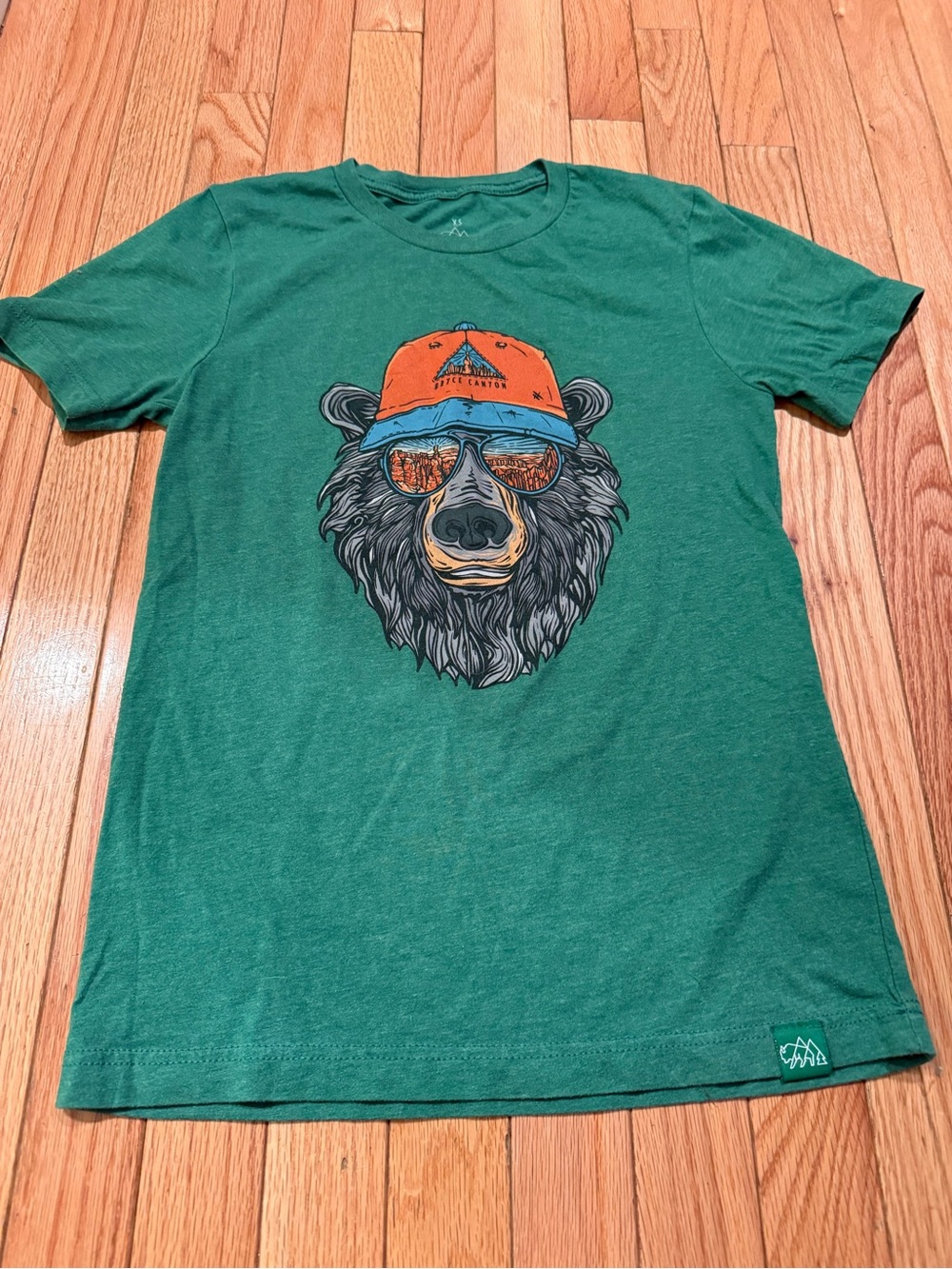 Green Bear Graphic Short Sleeve Tee with Orange Cap
